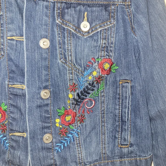 Bagatelle Boho Flower Embroidery Jean Jacket - Picture 8 of 16